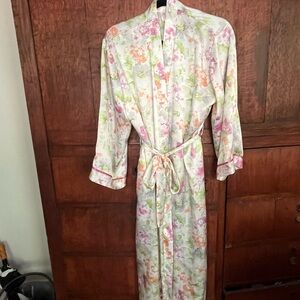 Oscar de la Renta Cream Pink Label Robe and night gown